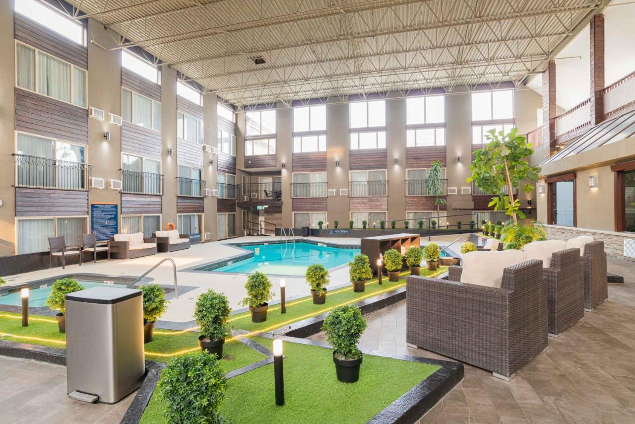 Sandman Hotel Edmonton West Luaran gambar